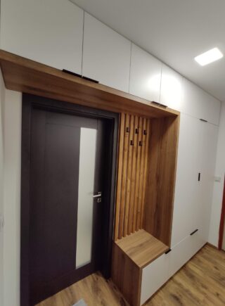 Předsíňová stěna