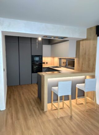 12/2024 - Šedý perfect sense